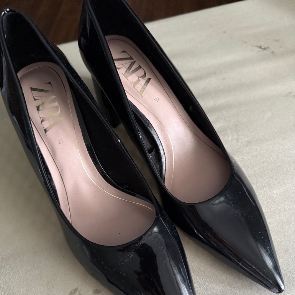 Zara pumps